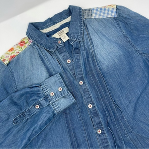 Vintage America Blues Women’s Patch‎ Work Pleated Jean Shirt Raw Hem Sz. Med.